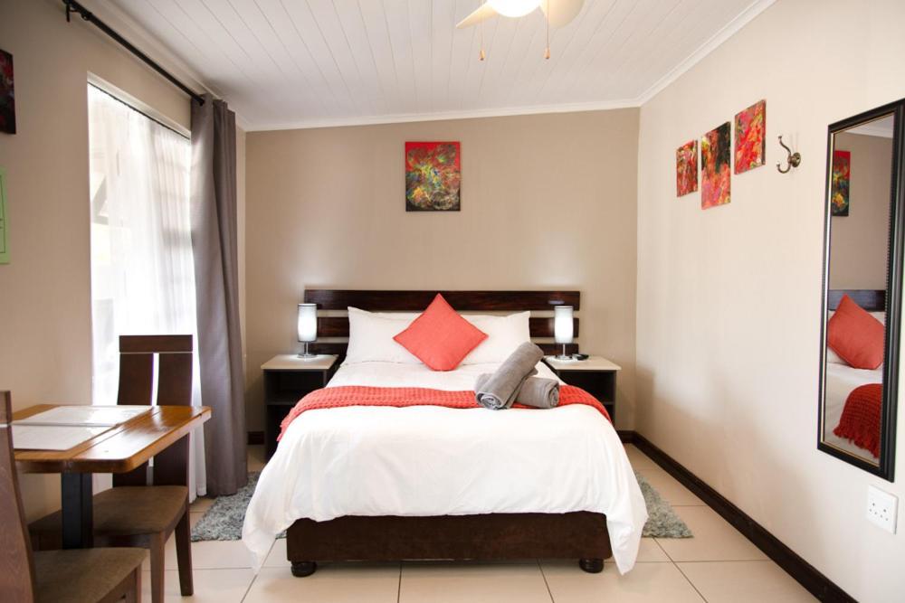 Nahoon Eco Lodge On Mackenzie شرق لندن المظهر الخارجي الصورة